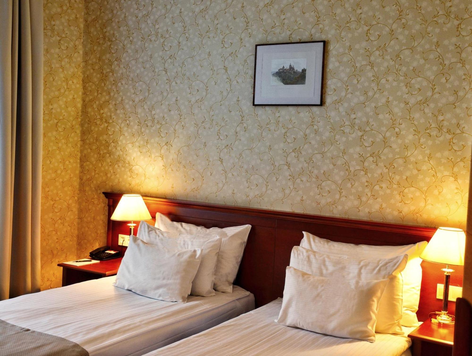 HOTEL ROTT | ⋆⋆⋆⋆ | PRAGUE, CZECH REPUBLIC | SEASON DEALS FROM €109